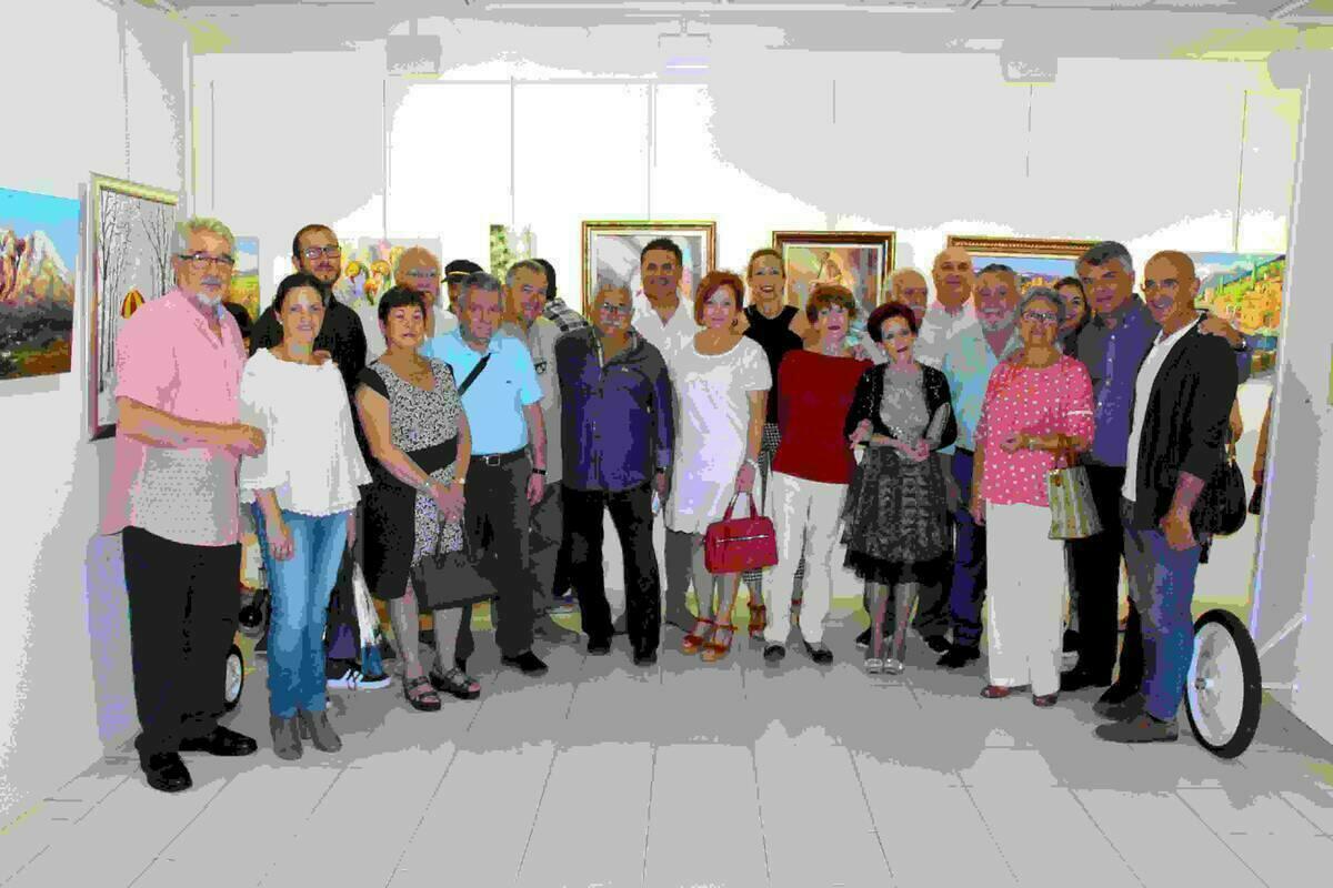Benidorm · Inaugurada la exposición de la escuela de dibujo y pintura de 'La Barqueta'