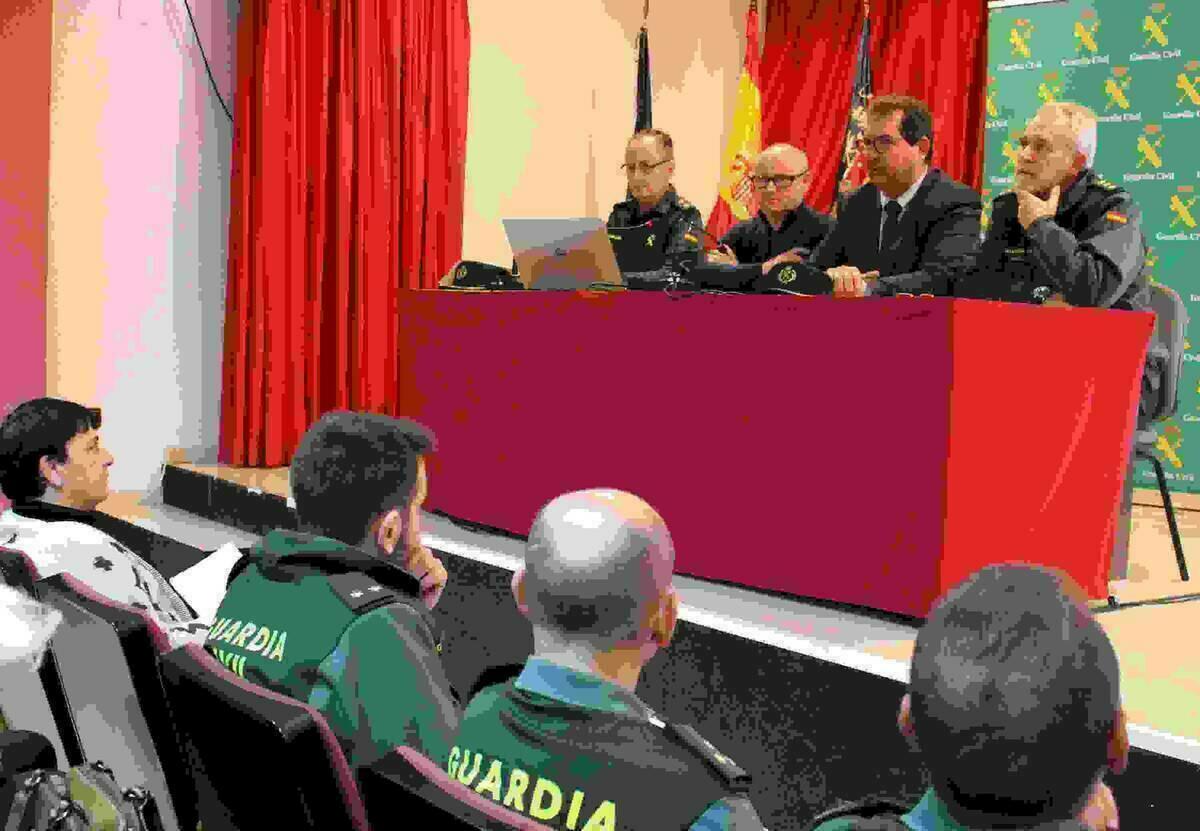 Callosa d’en Sarrià acoge la junta de seguridad para la prevención del robo del níspero de cara al inicio de campaña