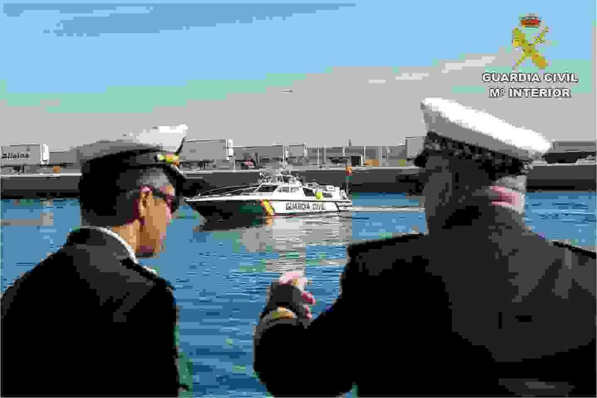 La Guardia Civil de Alicante recibe la visita del Servicio Nacional de Guarda Costas de Argelia