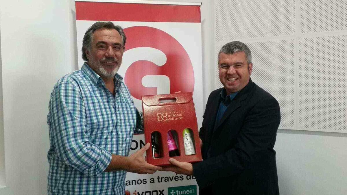 César Martínez, cuarto ganador del concurso de Bodegas Antonio Alcaraz y Gestiona Radio