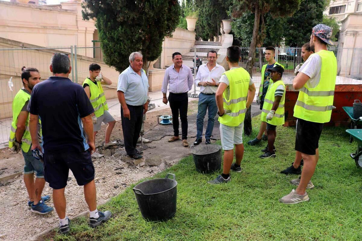Benidorm · El Ayuntamiento inicia el arreglo del carril de ‘running’ que circunda el auditorio Julio Iglesias