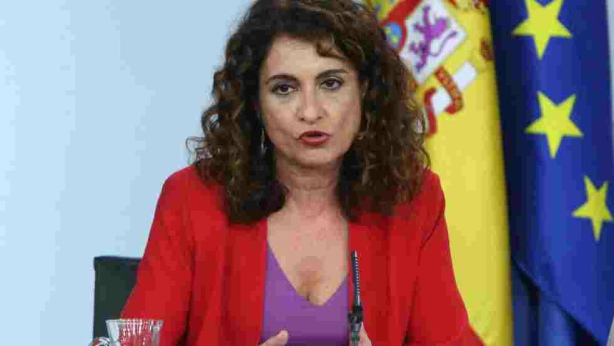 Sánchez aumenta el gasto de los ministerios pese a pactar un ajuste con Bruselas
