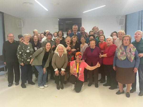 29 personas participaron en el Taller de Risoterapia en La Casilla 