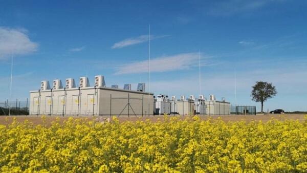 Endesa construirá su mayor planta de energía solar con almacenamiento en baterías en Canarias 